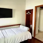 Mata Rocks Beachfront Hotel