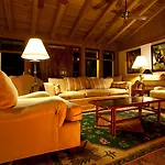Hidden Valley Wilderness Lodge