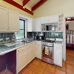 Condo #27 @ Beachside Villas