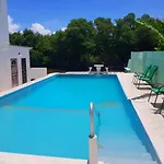 Tranquil Sea View Studio W Infinity Pool Near Airport & Downtown Belize City
