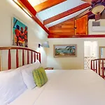 Condo #27 @ Beachside Villas