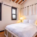 Paradise Cottage 3 Bedroom 4 Beds, 1 Full Bath - Private