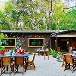 Mariposa Jungle Lodge