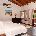 Villa Descanso