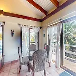Condo #23 @ Beachside Villas