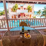 Miramar Suites