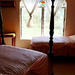 Banana Bank Lodge & Jungle Horseback Adventures