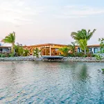 Seabird Dwellings Villa With Private Splash Pool And Dock