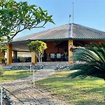 Gumbo Limbo Jungle Resort