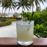 St. George\'S Caye Resort
