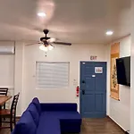 Meme\'S Place