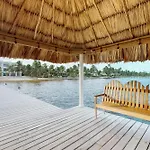 Blue Water Beach Villas