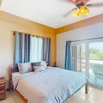 Mara Laguna C Suites