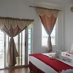 See Belize Waterside Sea View Apartment With Infinity Pool & Overwater Deck