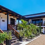 The Lodge At Jaguar Reef