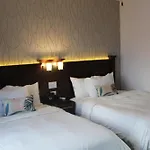 Barefoot Caye Caulker Hotel