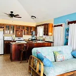 Coral Cove Inn