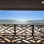 Captain Morgan\'S Retreat
