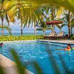 Coconut Row Boutique Hotel