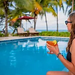 Coconut Row Boutique Hotel