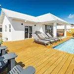 Cameys House And Pool Club At Mahogany Bay