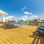 Cameys House And Pool Club At Mahogany Bay