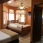 Chaleanor Hotel