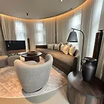 Abrazos By Stay Floreo