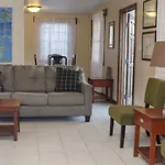 Casa Brisa Guest House