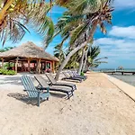 Caribe Island Studio #2