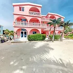 Zinnia @ Caribe Island