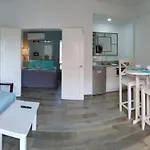 The Beach Club Resort At Caye Caulker