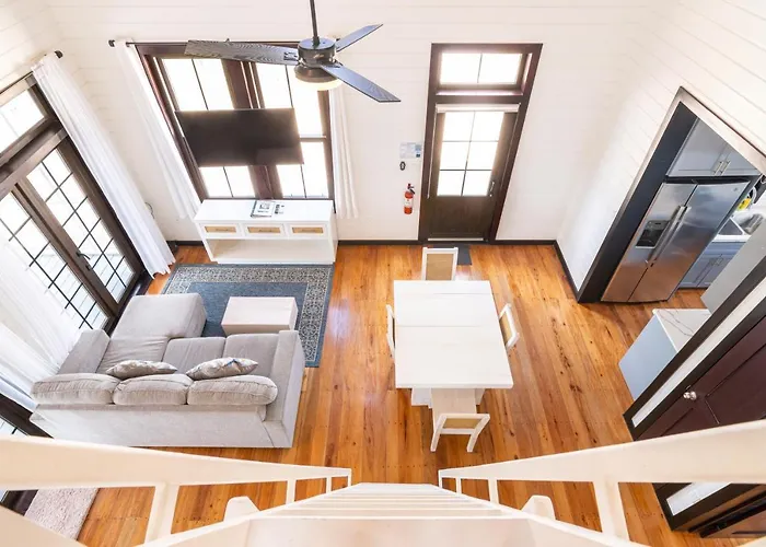 Paradise Cottage 3 Bedroom 4 Beds, 1 Full Bath - Private