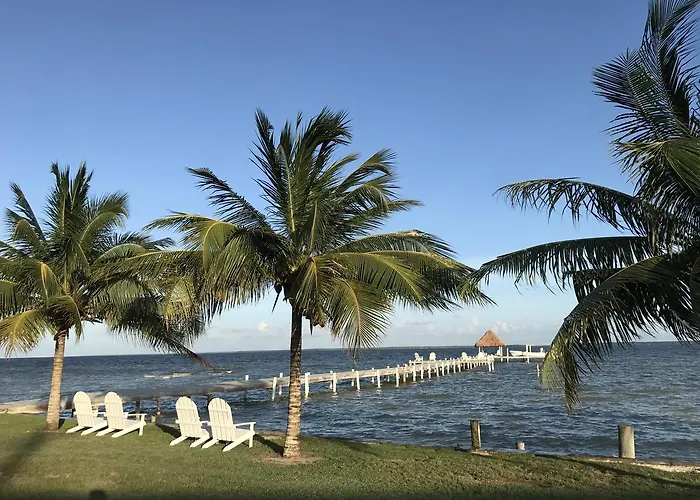 Tilt-Ta-Dock Resort Belize
