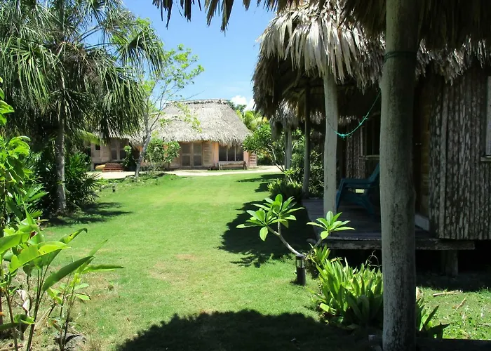 Cerros Beach Inn