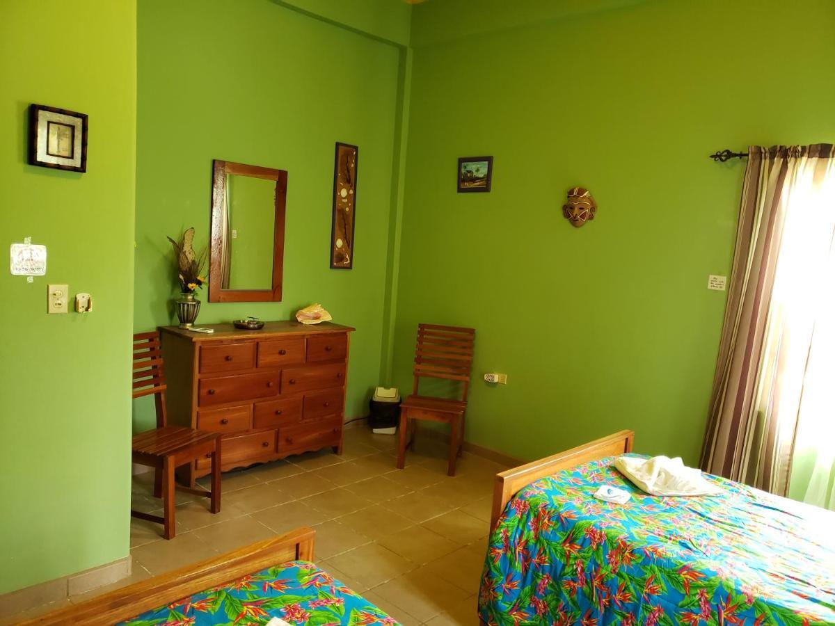 Villa Slo Caye Caulker