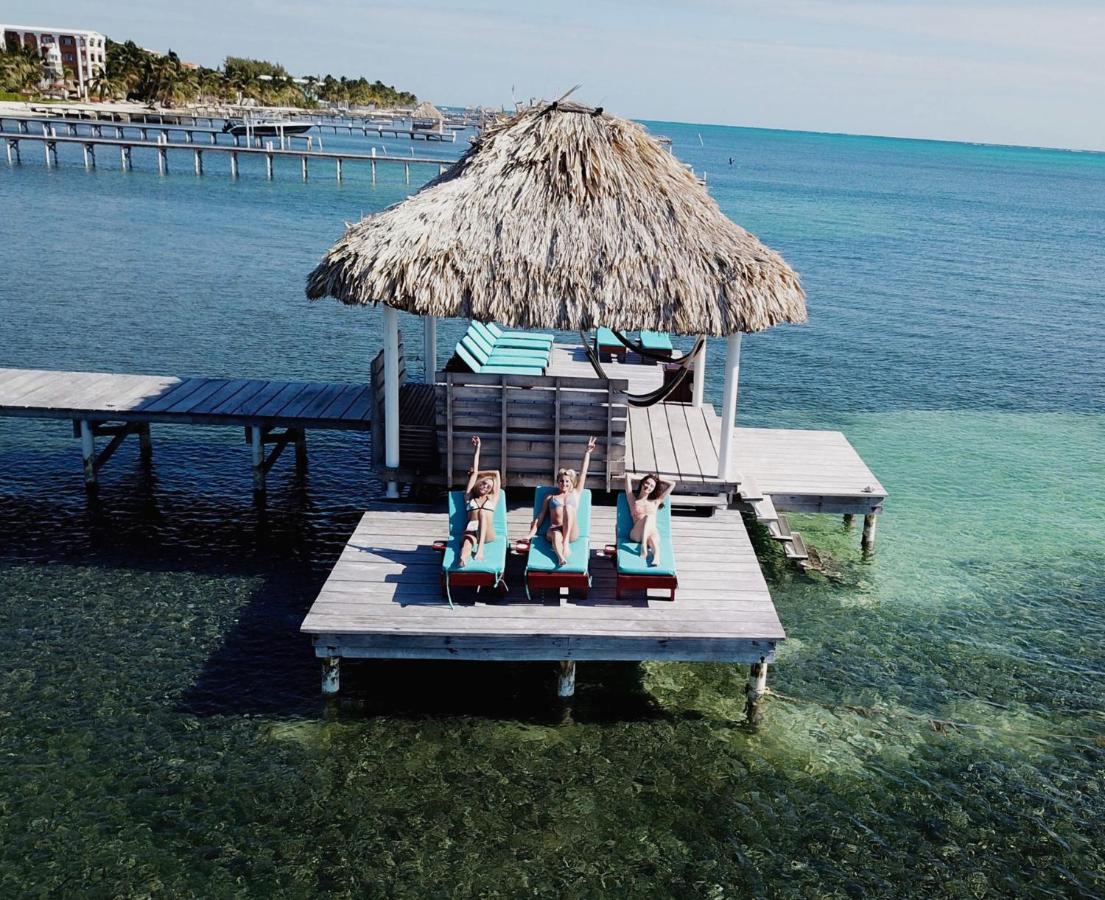 Pelican Reef Resort