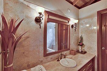 Resort Almond At Jaguar Reef 4*