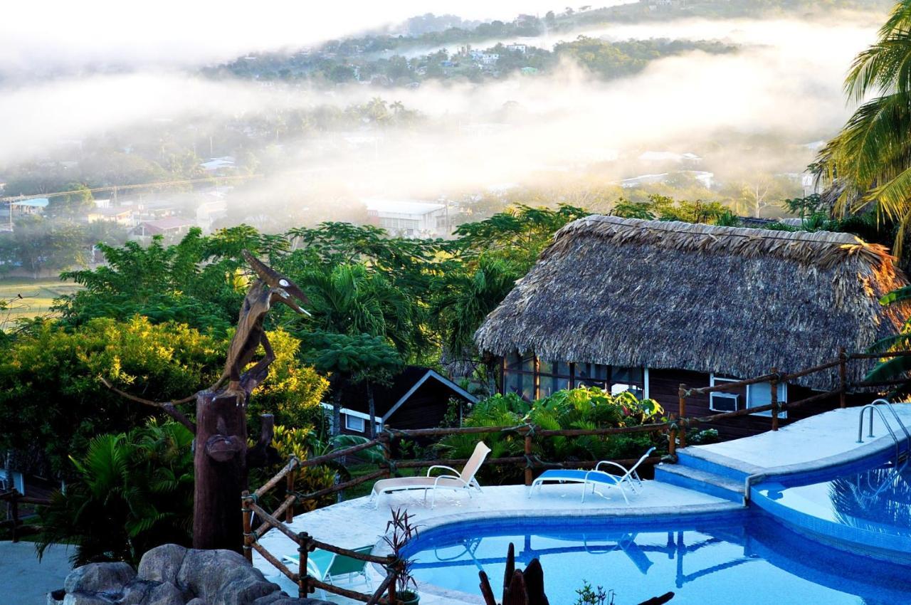 Cahal Pech Village Resort 3*