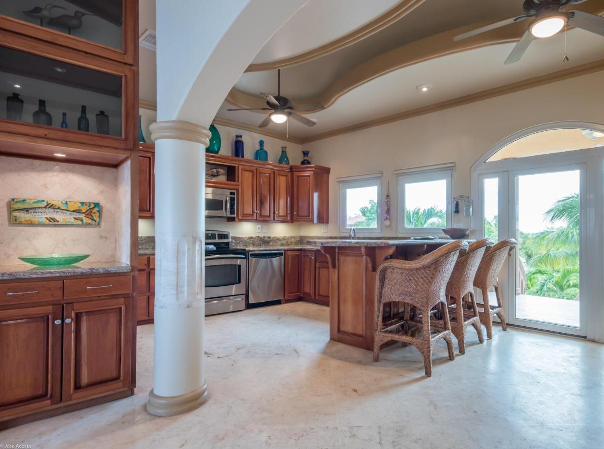 Belizean Cove Estates Luxury Beachfront Villa *