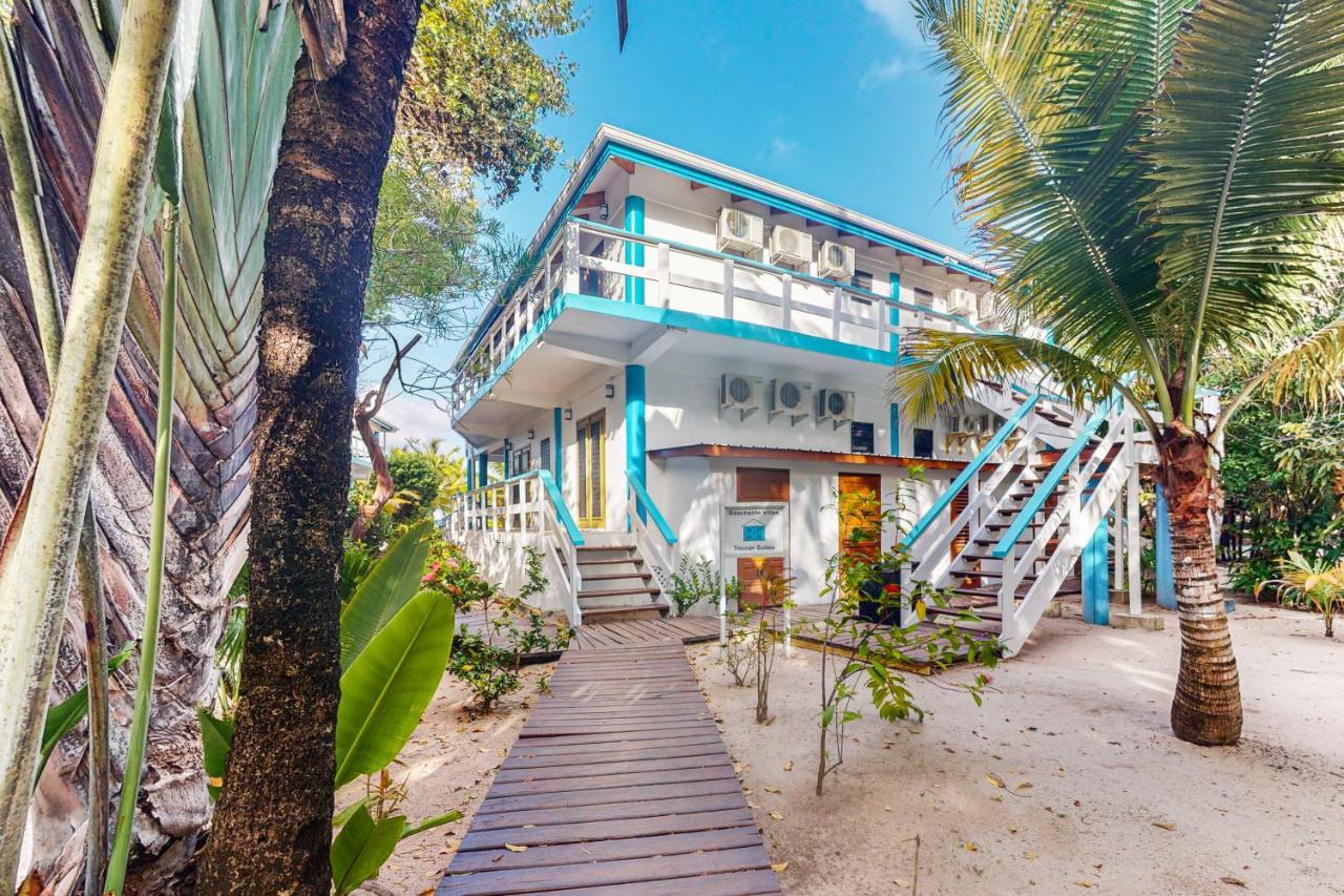#25 @ Beachside Apartment *