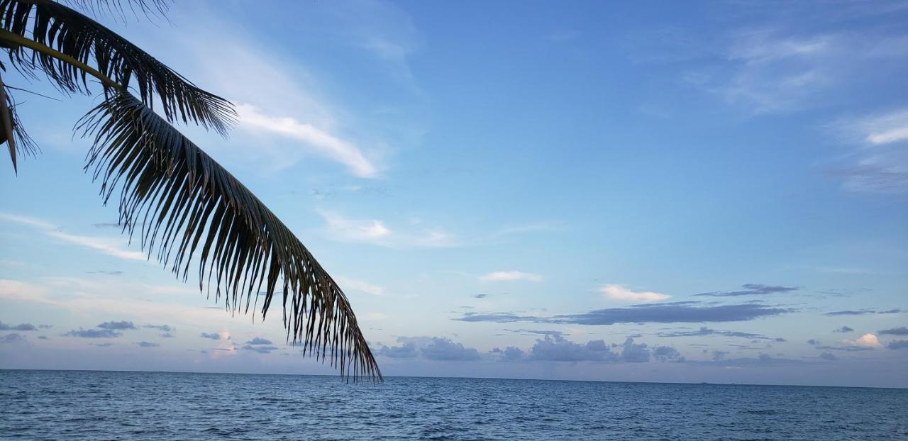 Pal's On The - Dangriga, Belize
