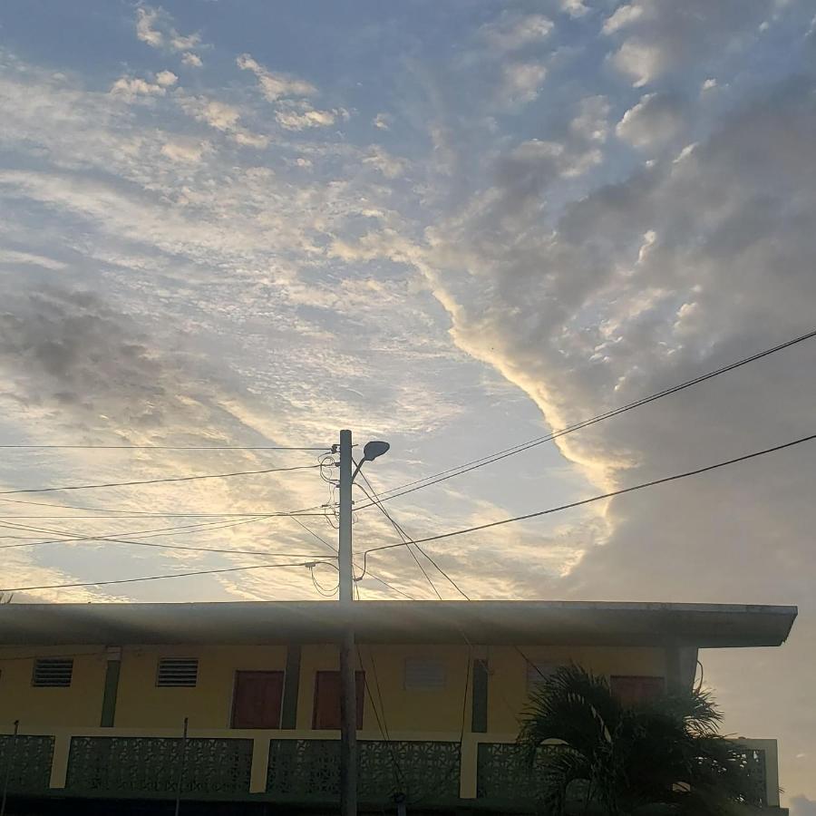 Pal's On The - Dangriga, Belize Hotel