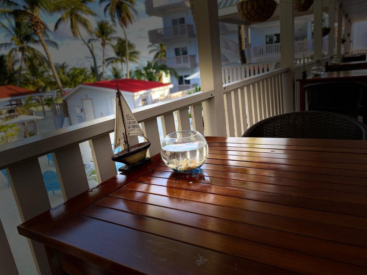 La Isla Hotel