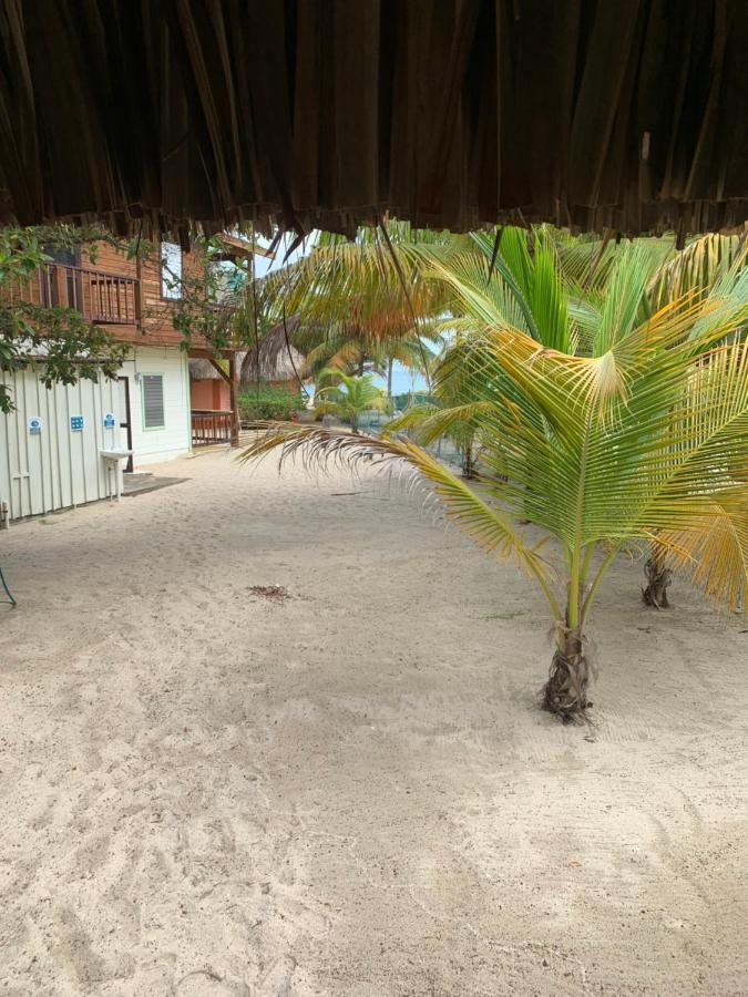 Heavens Gate Beach Bungalows Villa *