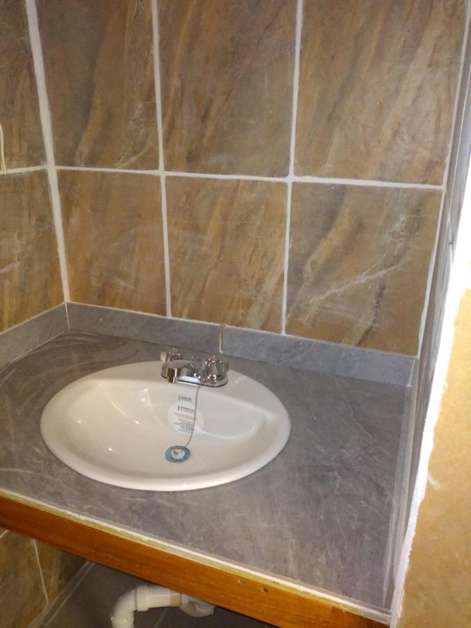 Pal's On The - Dangriga, Belize Hotel 4*