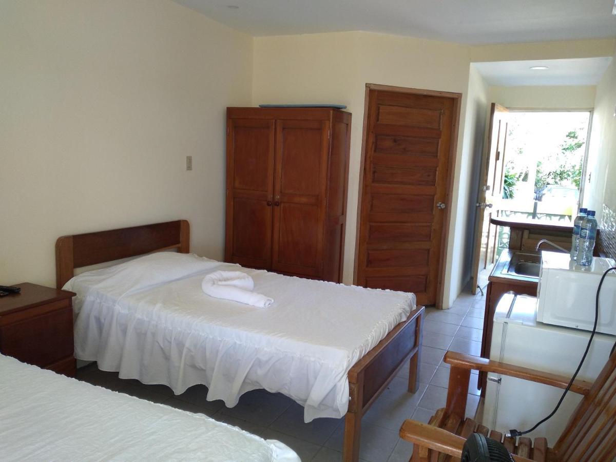 Pal's On The - Dangriga, Belize 4* Dangriga