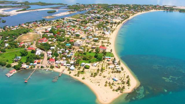 The Sea Glass Inn Placencia