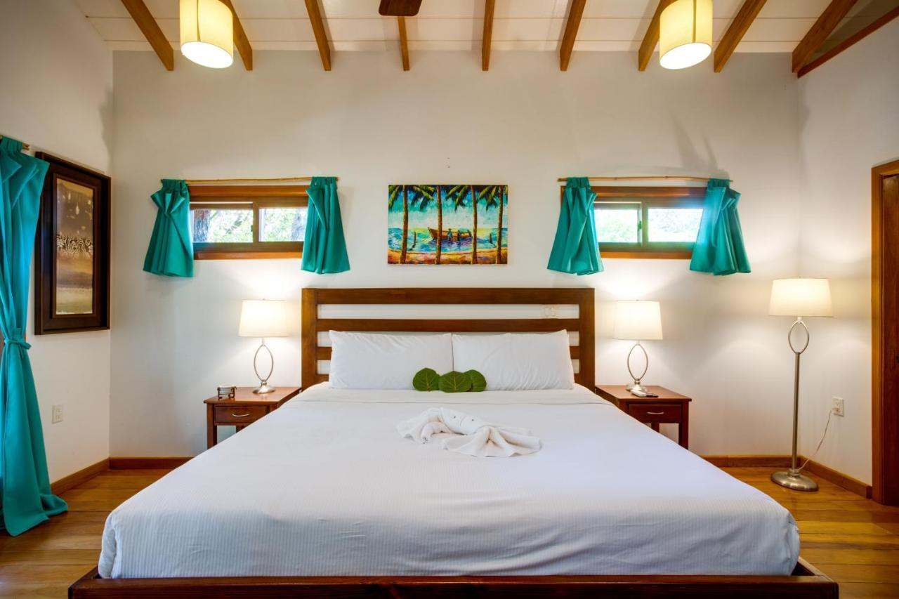 Mariposa Belize Placencia