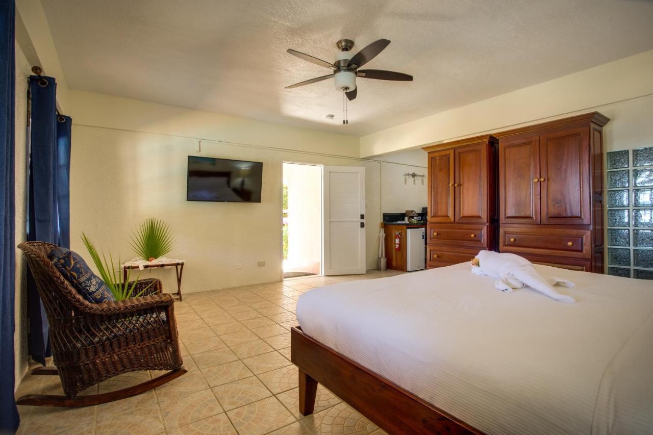 Mariposa Belize 4*